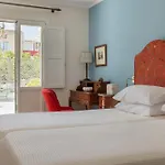 Kouneni Daire Mykonos Town