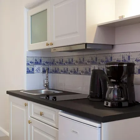 Kouneni * Mykonos Town